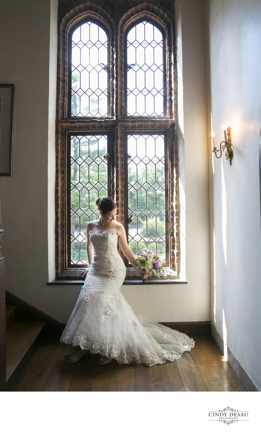 Aldie Mansion-bride-window