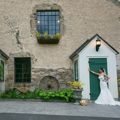 Green Barn Doors at Holly Hedge Estate Photographer
