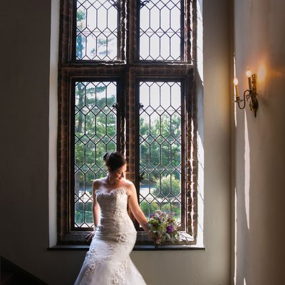 Aldie Mansion-bride-window