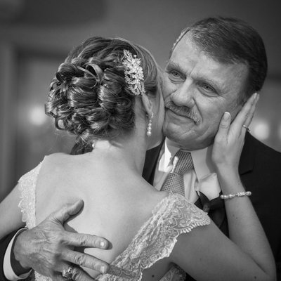 Parent dance-bride-dad