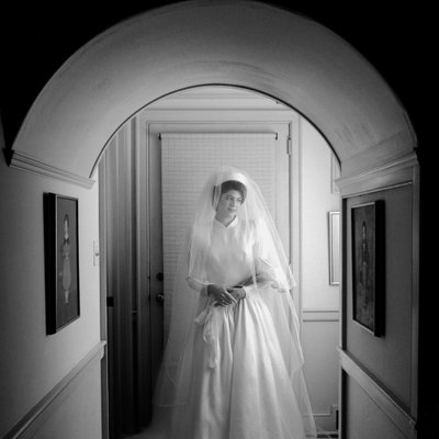 bride-archway-home-black and white