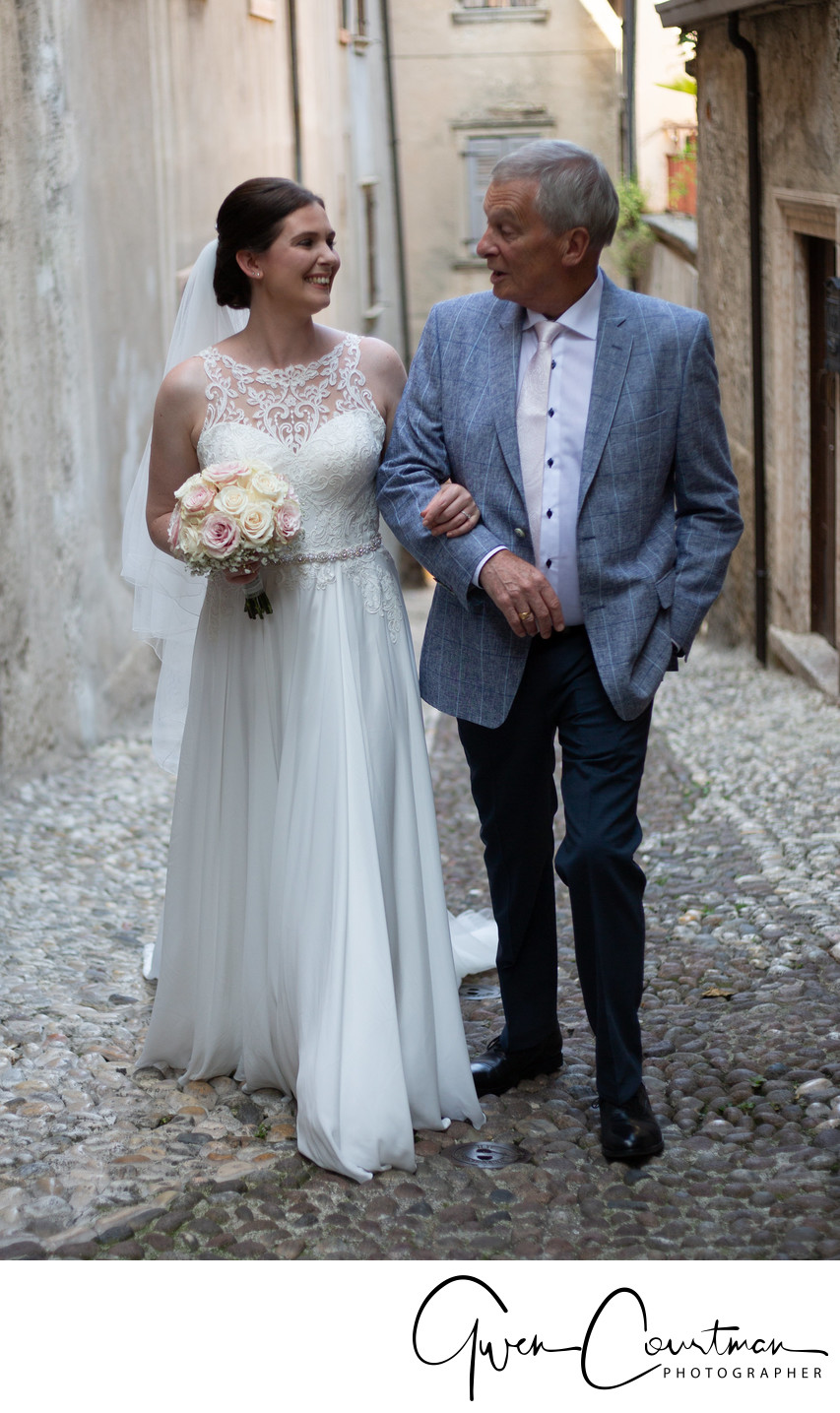 Penny and her dad in the streets of Malcesine.