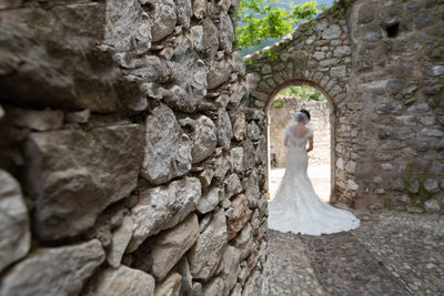 Malcesine Castle Wedding on the way to the castle.