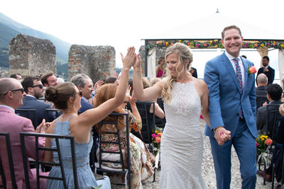 Hi 5 down the aisle, wedding in Italy.