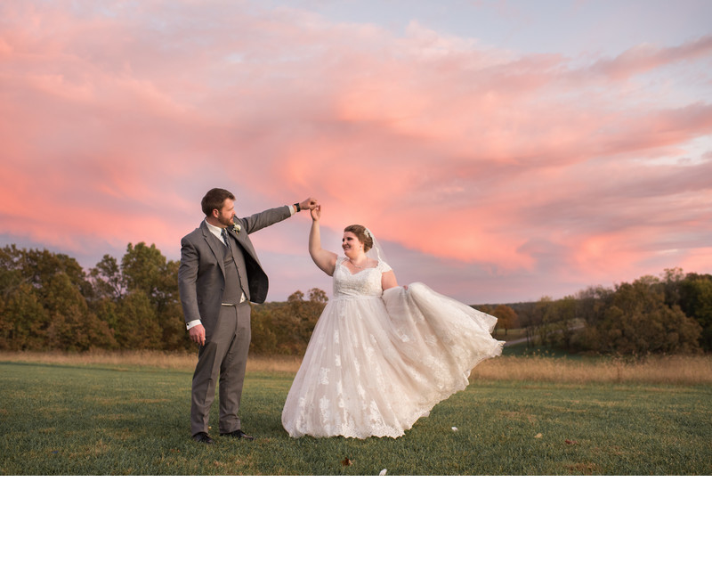 Sunset Photos At Gambrel Barn Weddings Jessica Yates