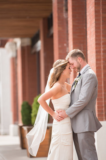 Downtown Springfield Wedding Photographer
