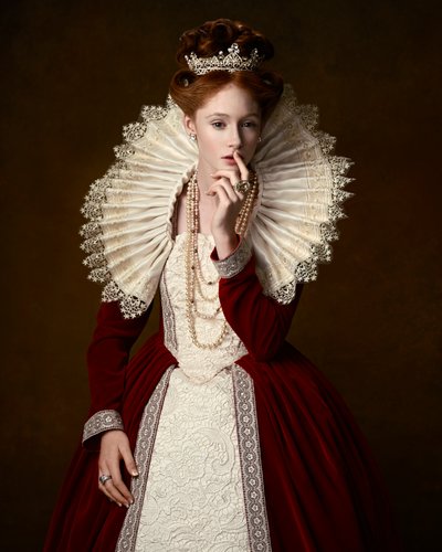 Elizabethan Style Portrait Session