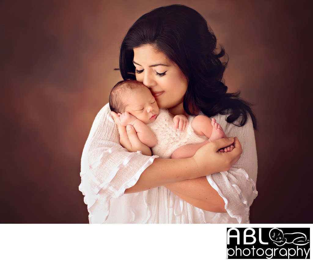 Newborn Photography San Diego, mom with baby