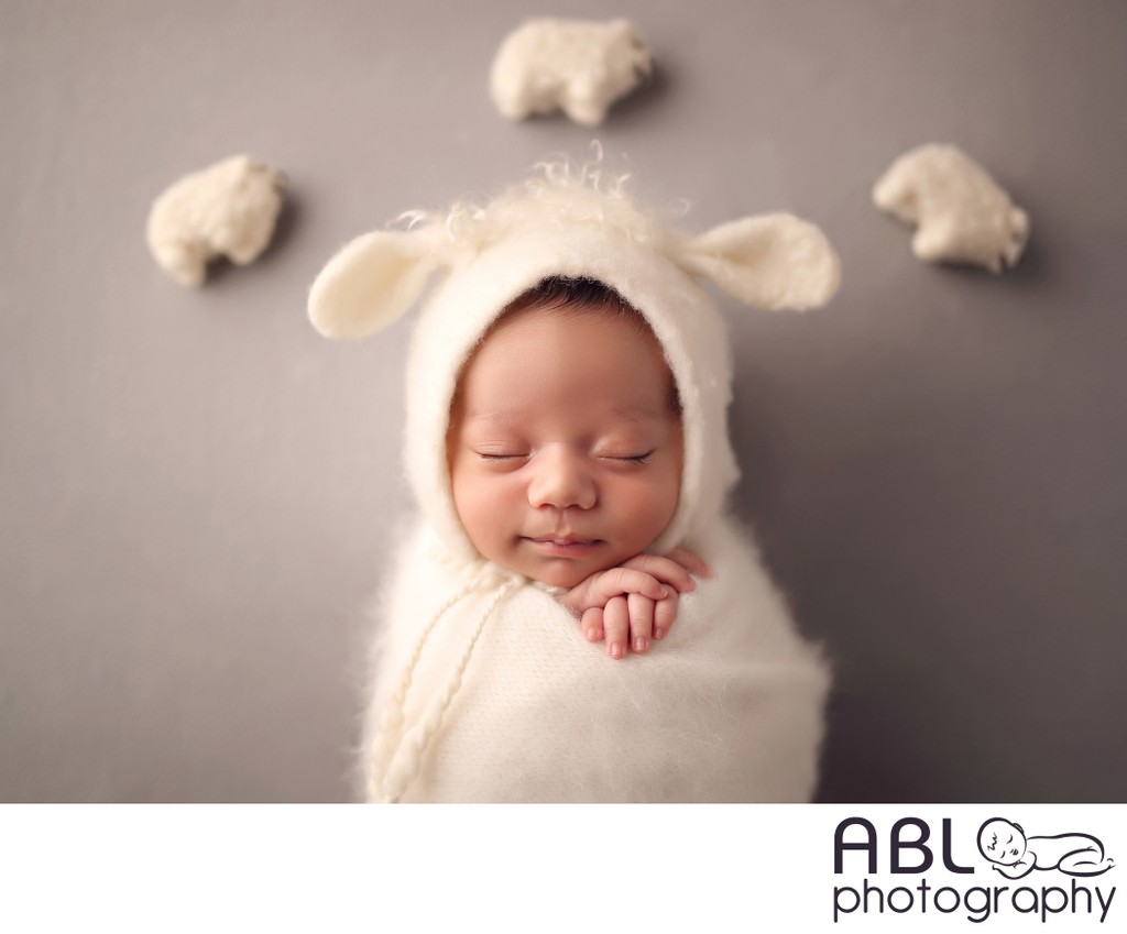 Newborn photo studio San Diego 