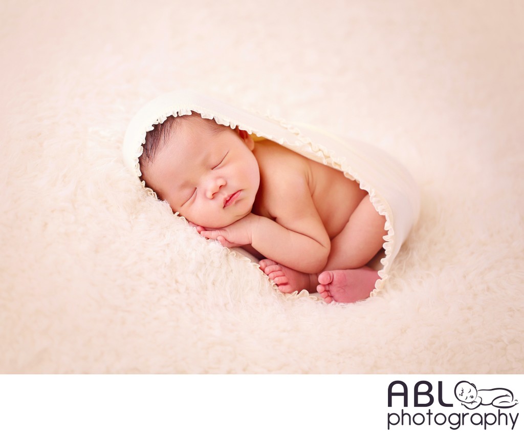 newborn womb pos