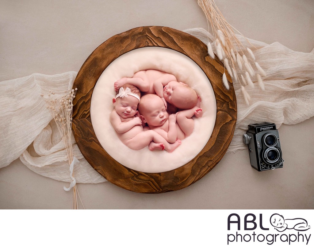 San Diego newborn photographers, newborn triplets 