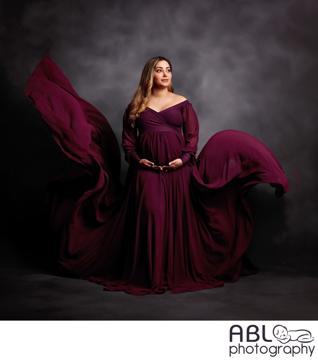 Pregnancy photographer San Diego