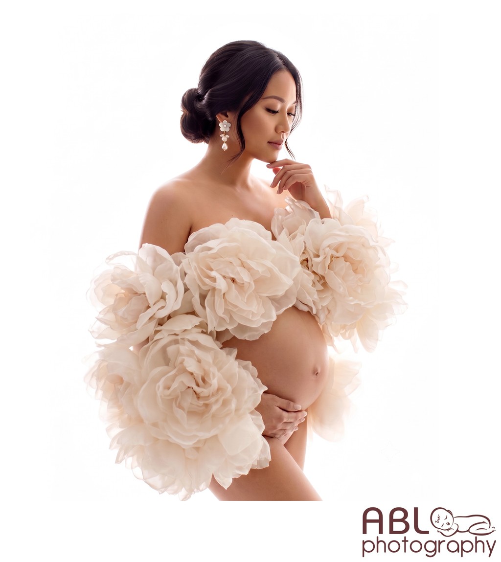 Luxury maternity photography San Diego