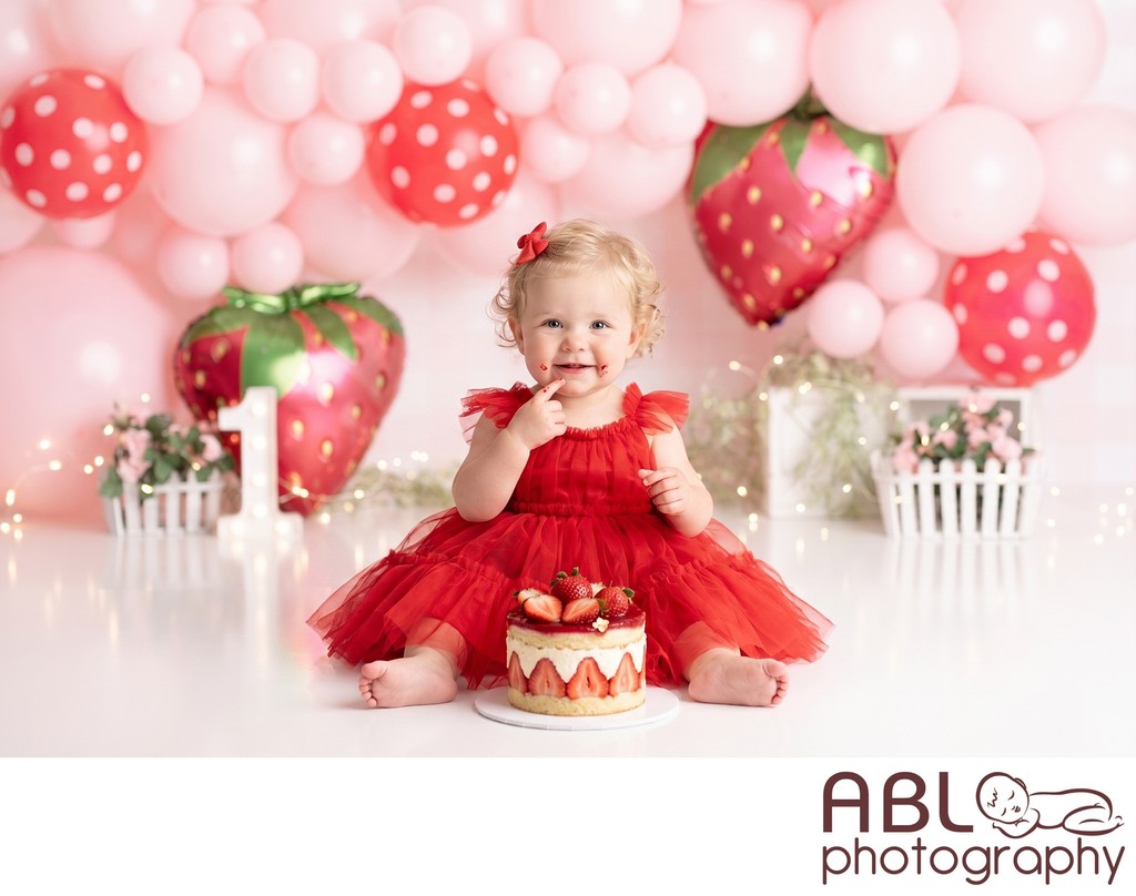 Strawberry sweet cake smash San Diego