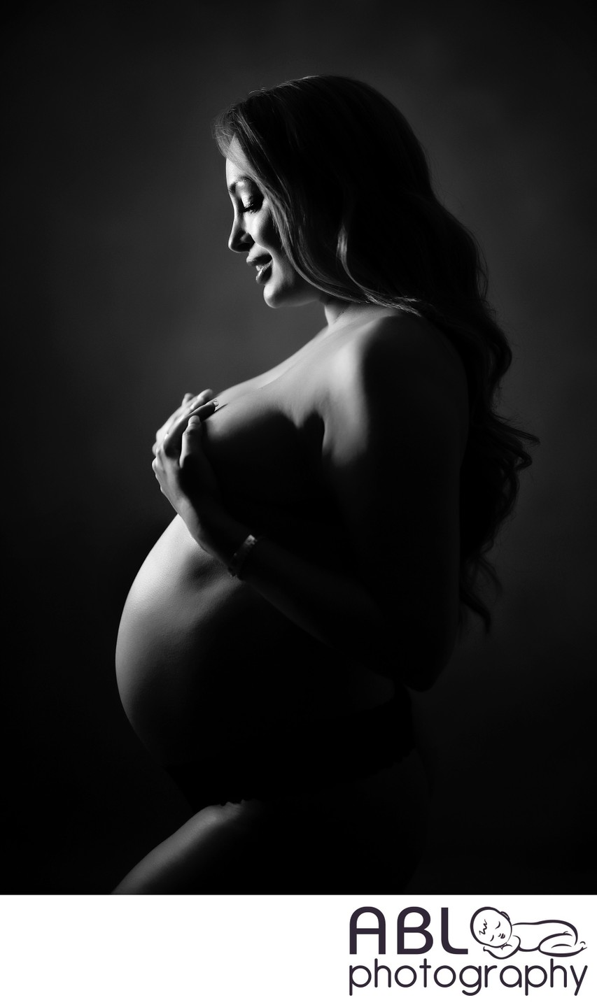 Nude maternity shot