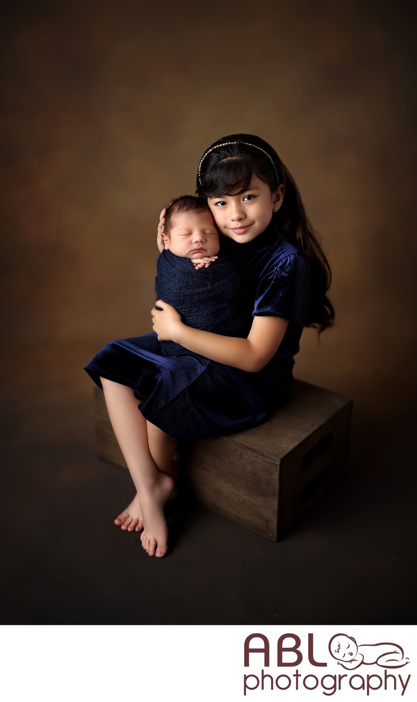 San Diego baby photographer, newborn sibling photos