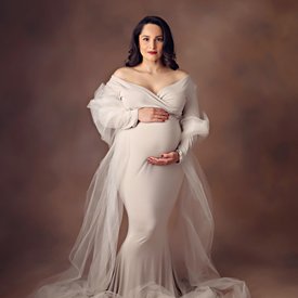 Studio Maternity Photography  Kelly & Dorando 