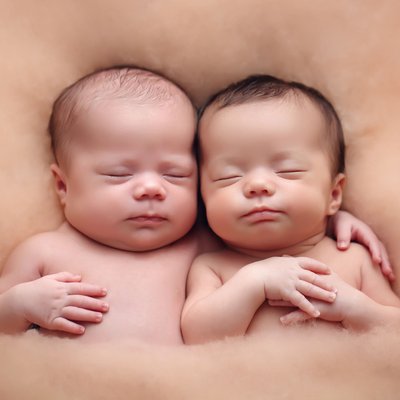 Twin newborn photography in Ramona, CA
