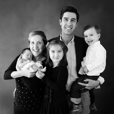 San Diego family photographer black and white family of 5