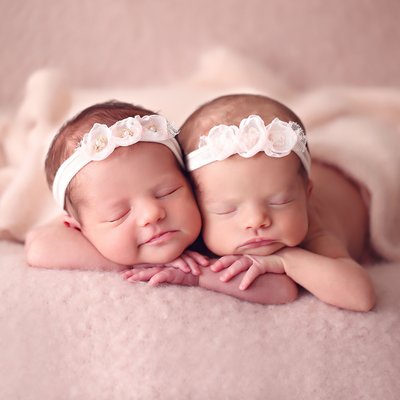 La Jolla newborn twins photographer, twin girls in pink