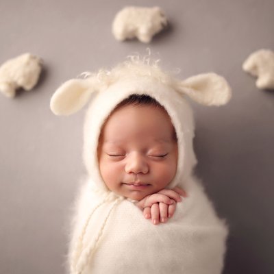 Newborn photo studio San Diego 