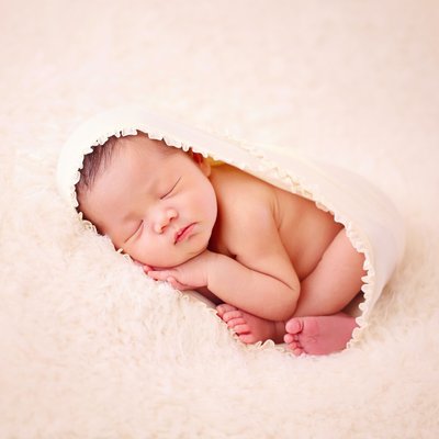 San Diego newborn photography taco womb pose