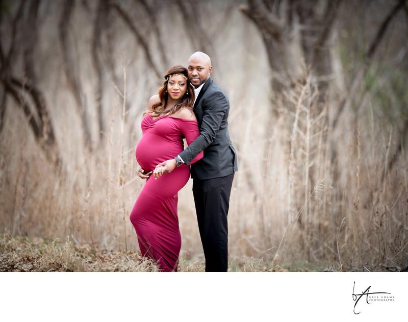 Outdoor photography locations for maternity sessions