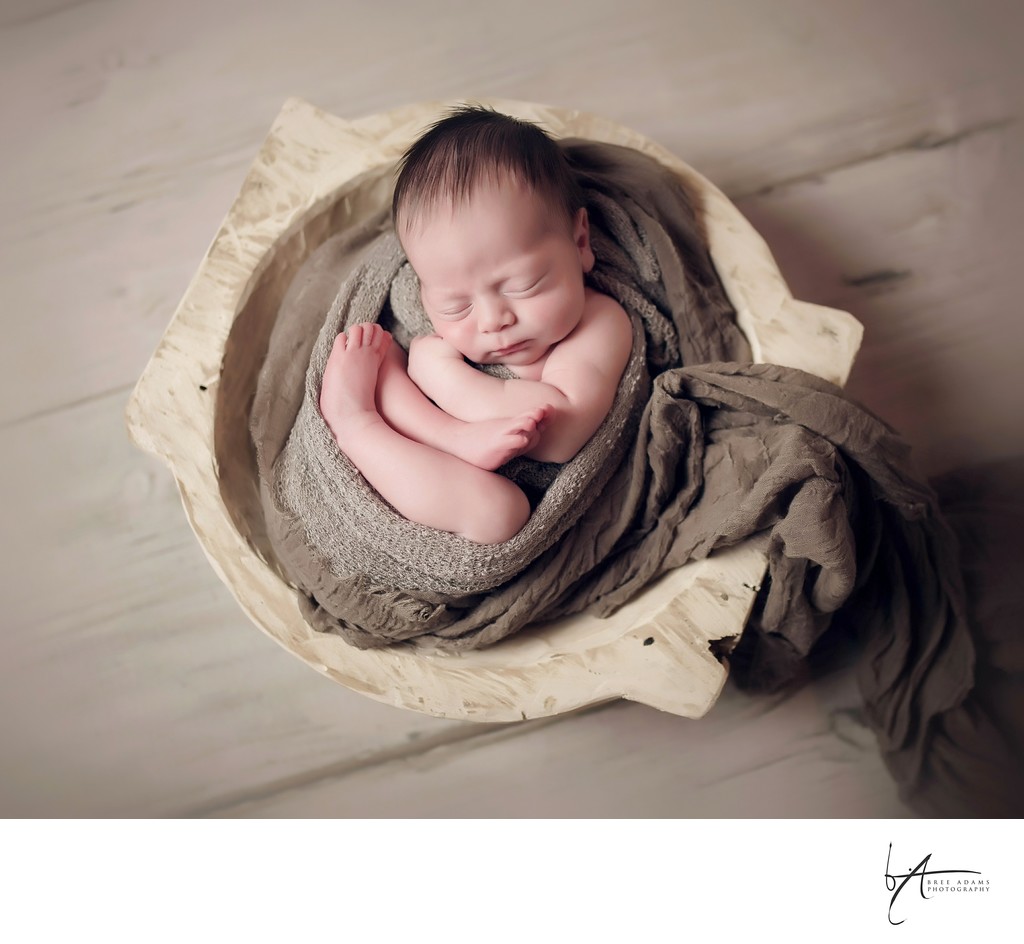 photographing babies in bowls