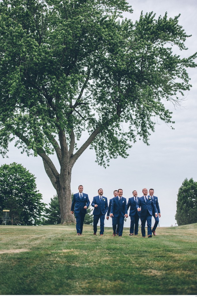 Groomsmen arrival to the ceremony