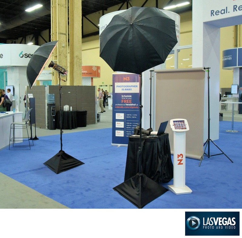 trade show corporate headshot station & I-pad kiosk 