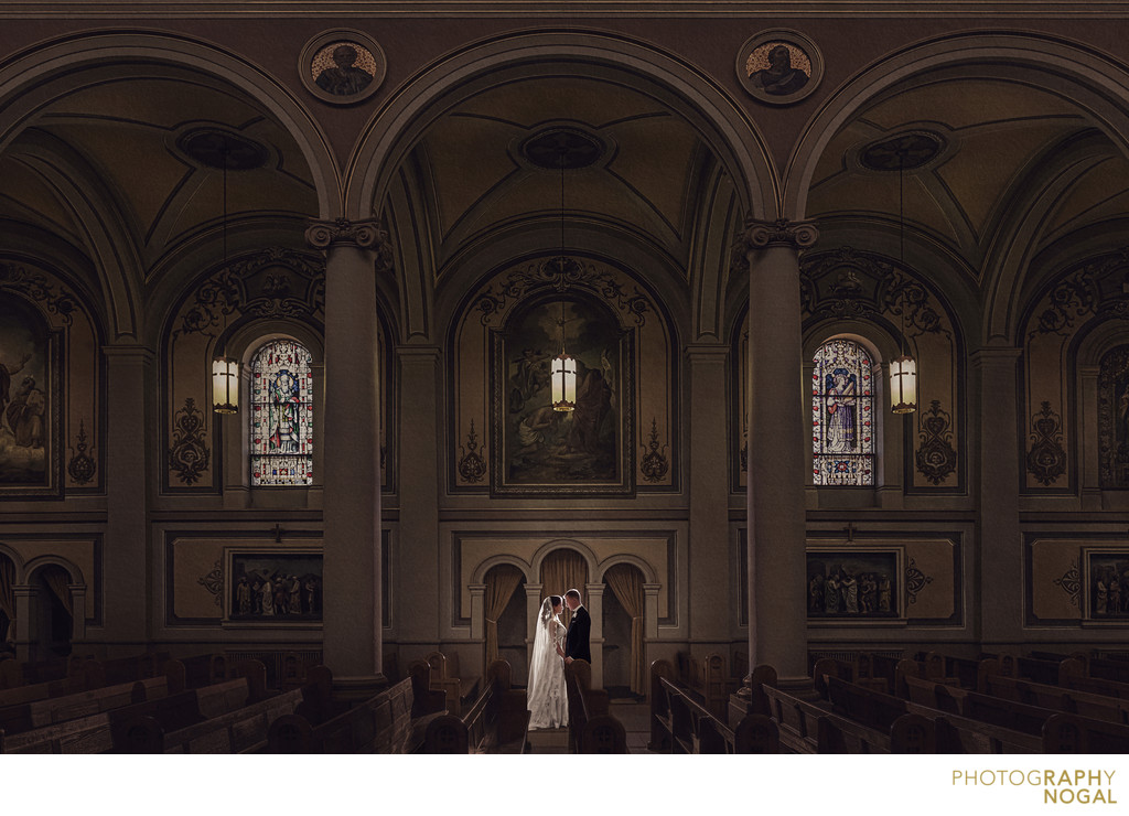 creative and artistic Toronto wedding photography