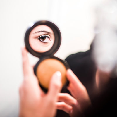 Bride's Eye Makeup Detail in Mirror