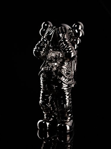 kaws statue product photo