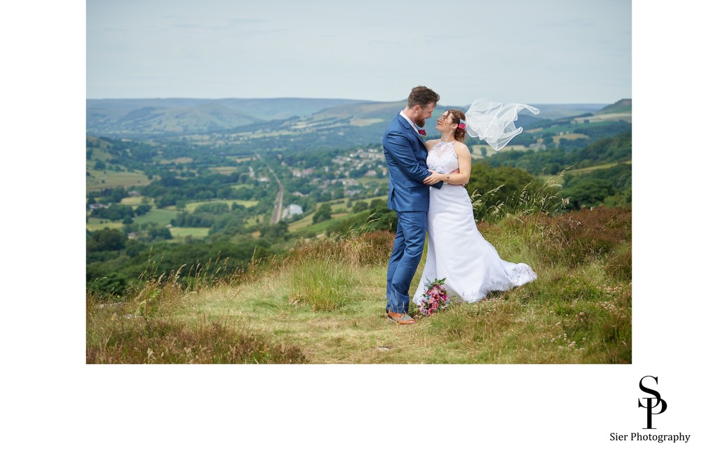 Bride and Groom at the Surprise View Derbyshire