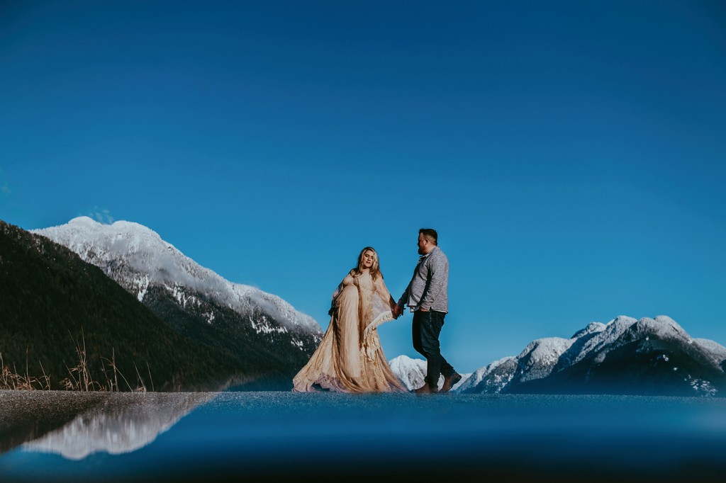 Rocky Mountain Mountain Maternity Photographer 