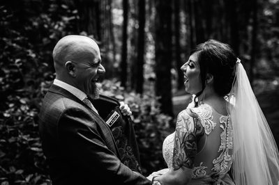 Goofy Photos at Weddings in Maple Ridge