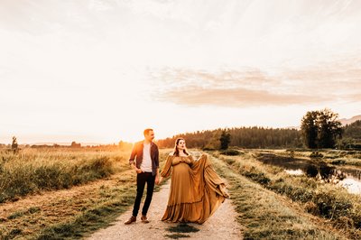 Pitt Meadows Maternity Photographers 