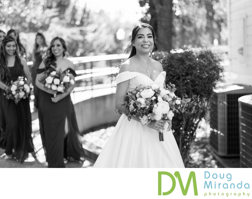 Old St. Mary’s Chapel Candid Wedding Photos