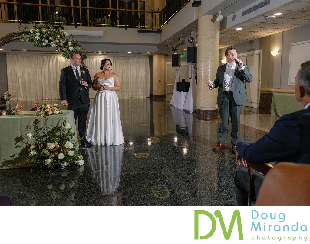 Tsakopoulos Library Galleria Toasts 