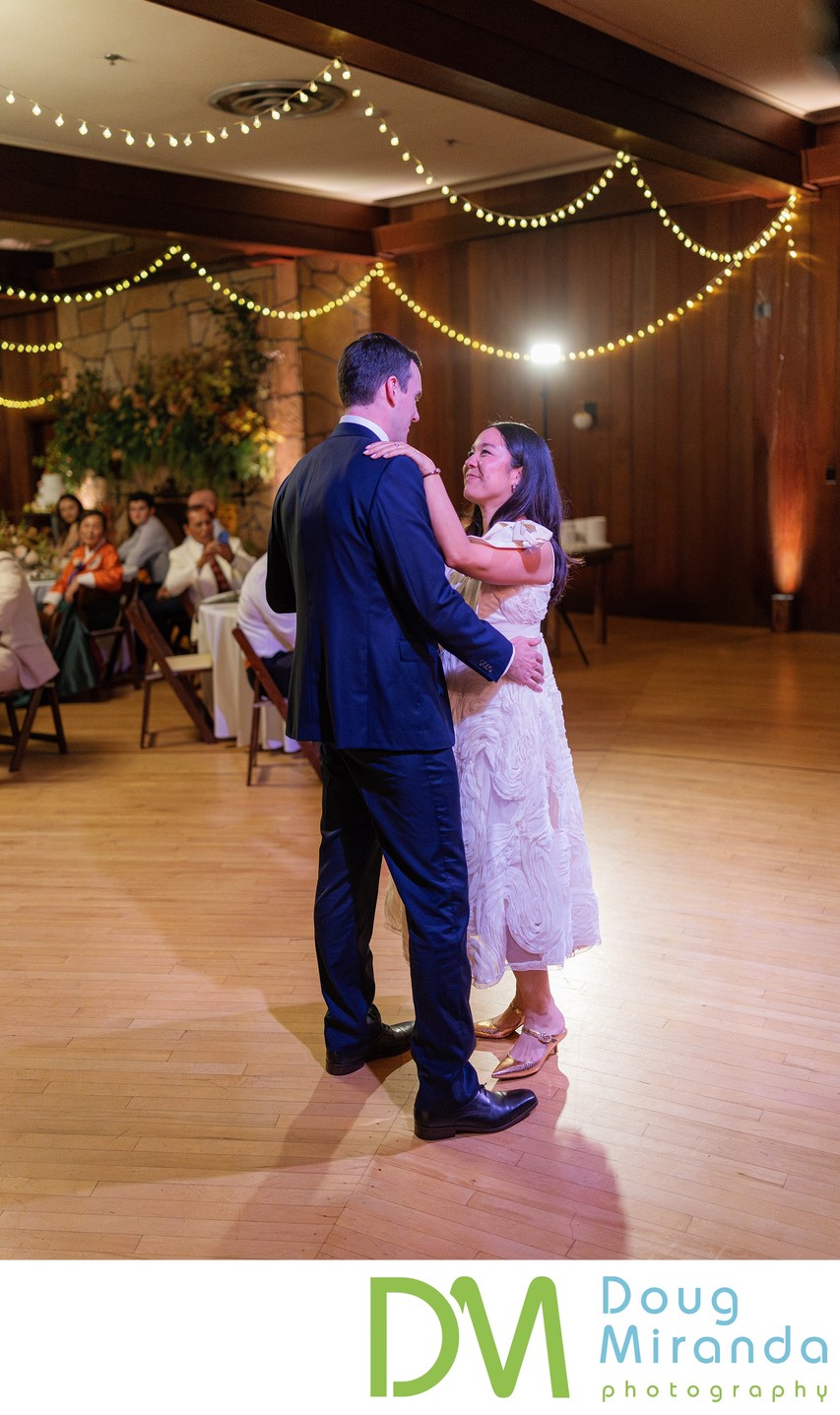 Villa Chanticleer First Dance Picture 