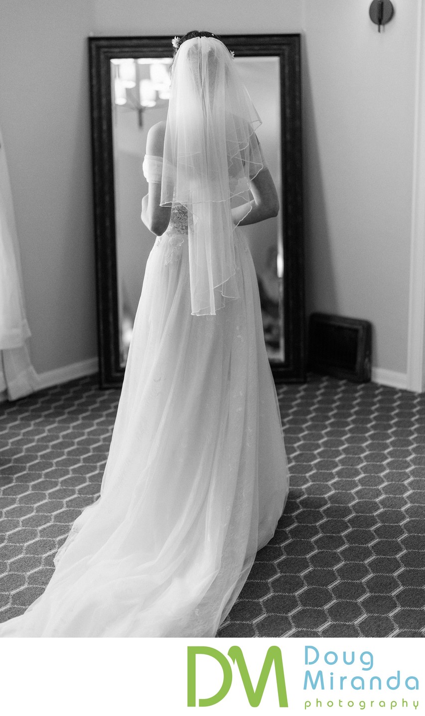 Sequoia Mansion Bride Getting Ready