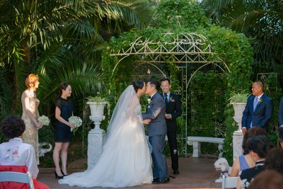 Grand Island Mansion Outdoor Wedding Ceremony Pictures