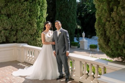 Grand Island Mansion Bride and Groom