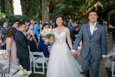 Ceremony Pictures at a Grand Island Mansion Wedding