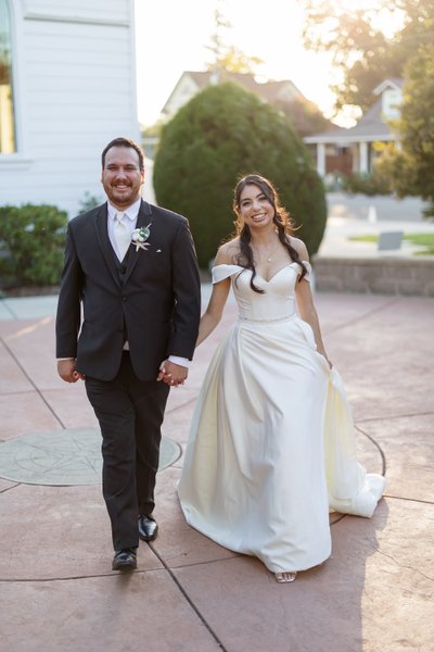 Old St. Mary’s Chapel wedding couple photograph