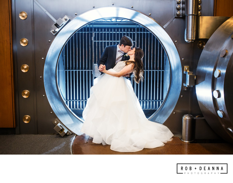 Memphis Wedding Photographer The Columns Safe Memphis Wedding Photographer The Columns Safe