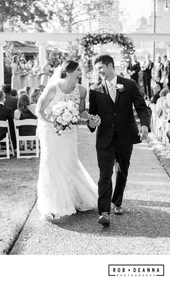 Memphis Wedding Photographers Hunt Phelan Ceremony Exit The Best Memphis Wedding Photographers Hunt Phelan Ceremony Exit