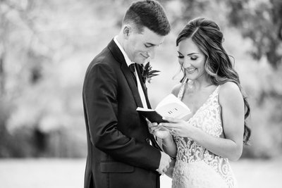 Memphis Wedding Photographers Reading Vows