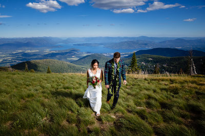 Bride And Groom Schweitzer Wedding Vista Sandpoint