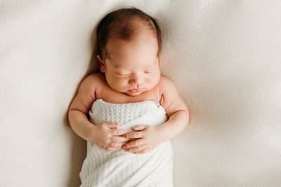 Capturing the Magic of Your Baby’s First Days